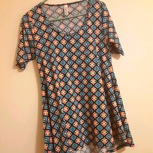 Womens lularoe shirt